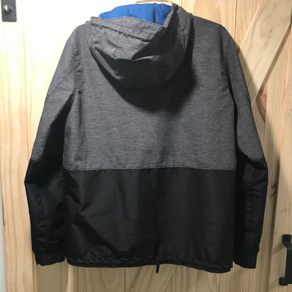 ❄American Eagle Outfitters Light Hooded Jacket-EUC! - Picture 8 of 9